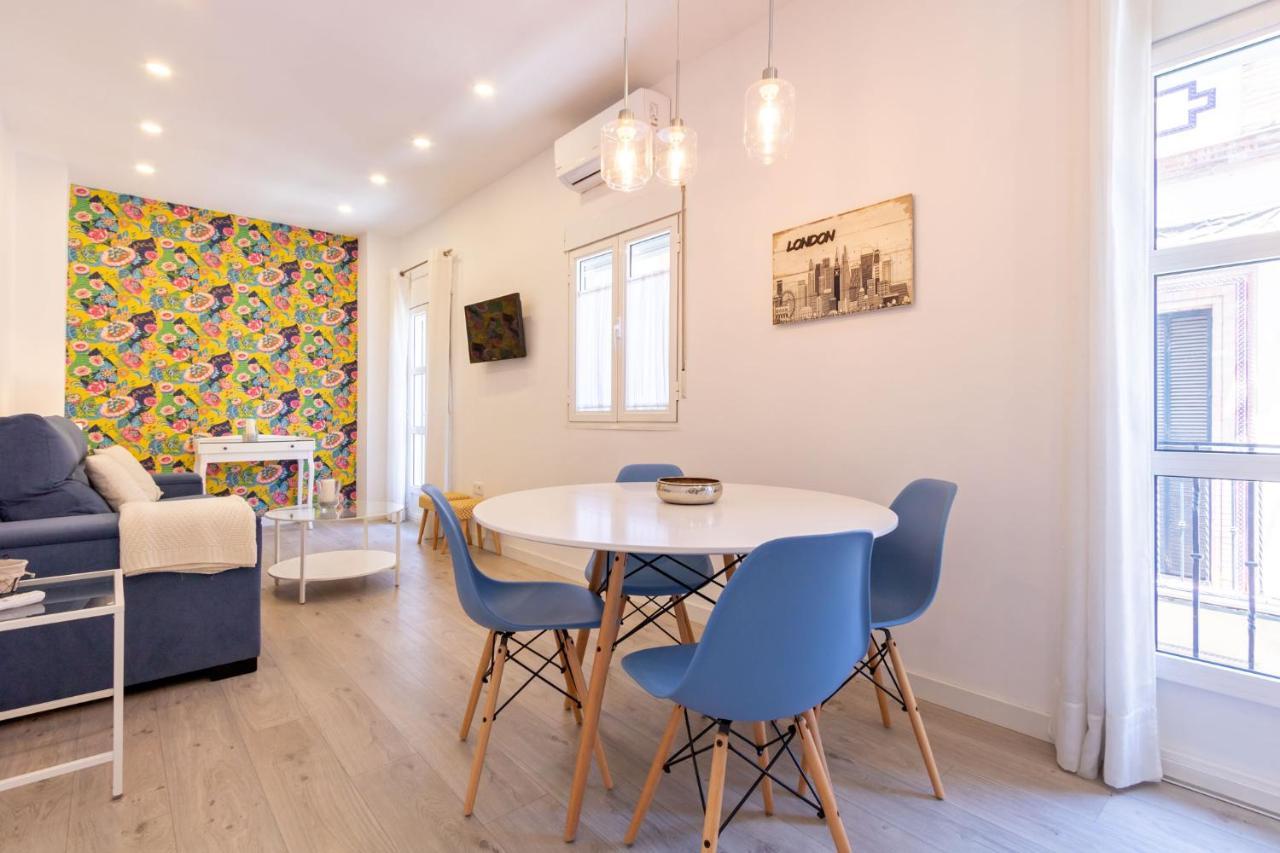 Nine O Clock San Luis Skyview Apartment Севиля Екстериор снимка